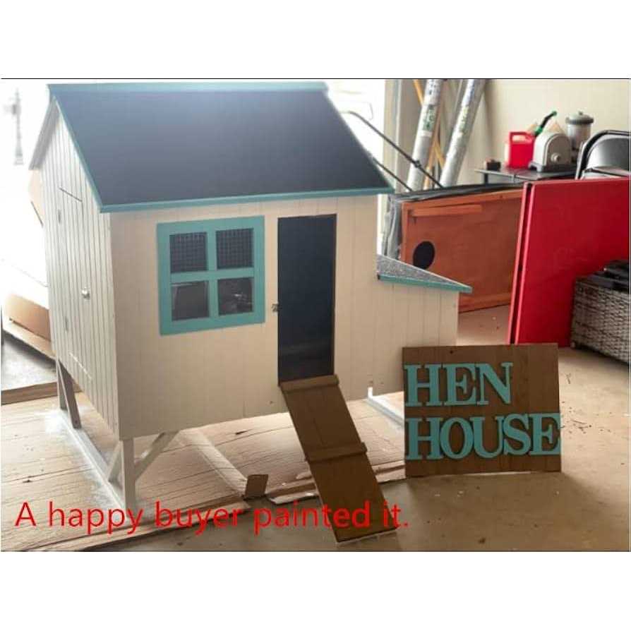 Large Wood Chicken Coop with 3 Nesting Box H103